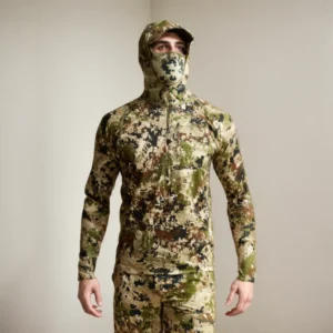 Lightweight camo pullover for outdoors